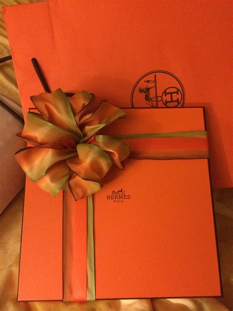 hermes gift wrapping